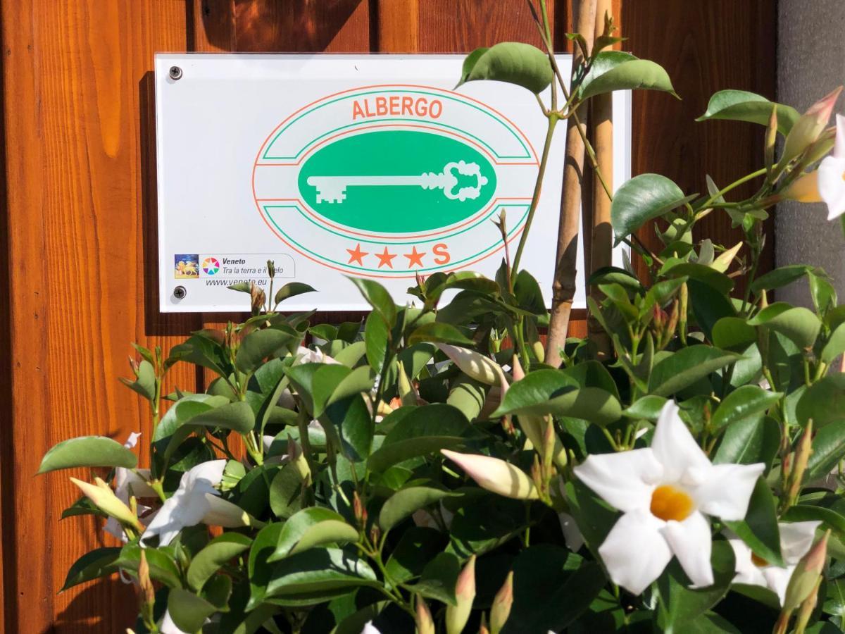 Vecchia Stazione Mountain Elegance Hotel 3*